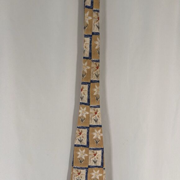 Jos A Bank 100% Silk Tie Men's 59" Yellow Floral Executive Collection 4" Wide - Picture 3 of 5
